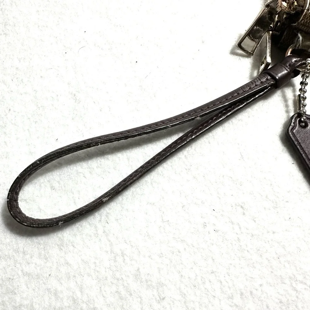Coach Signature Double Corner Zip 8